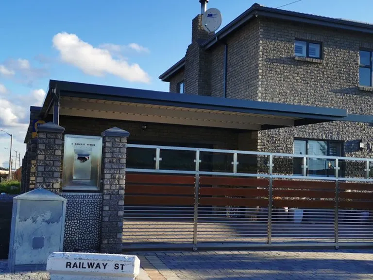 Custom aluminium carport